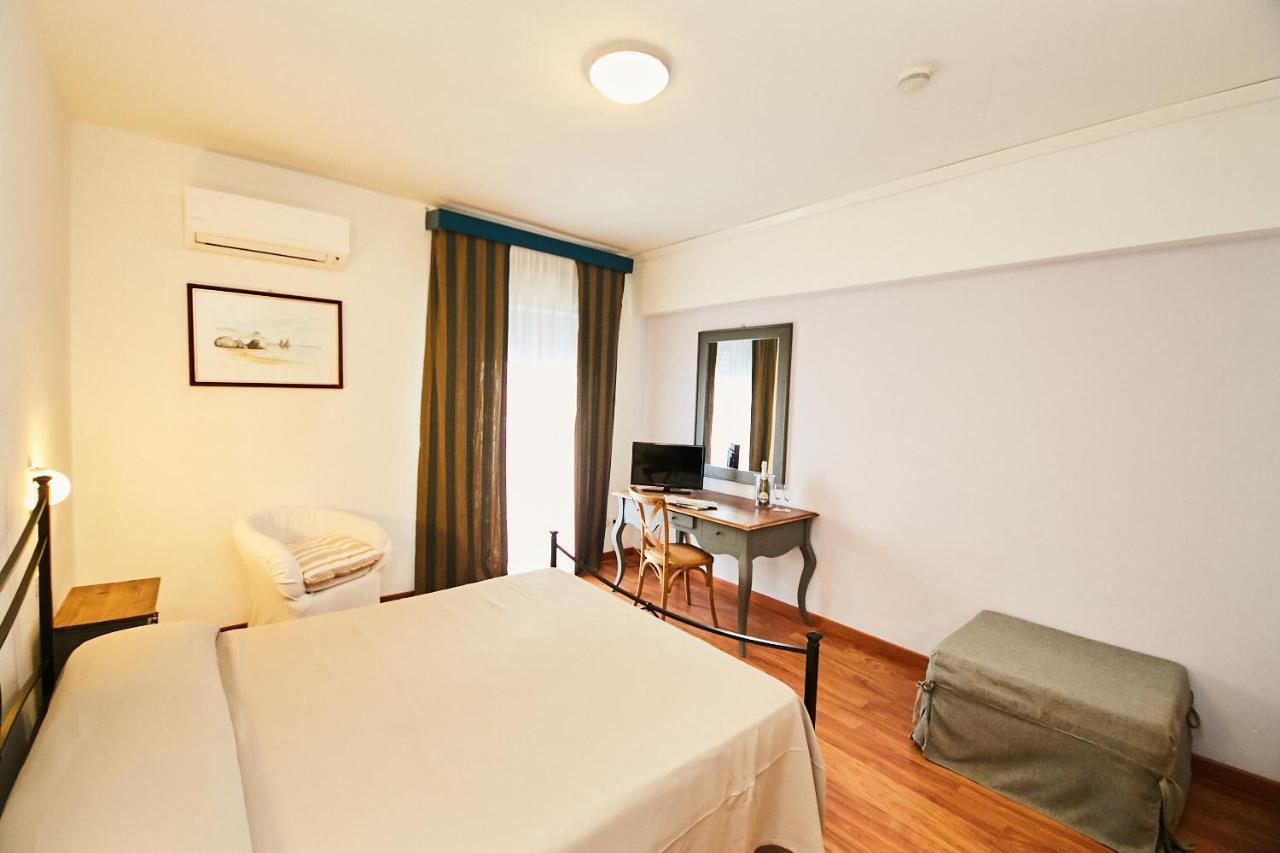 Hotel Enterprise Montalto di Castro Dış mekan fotoğraf